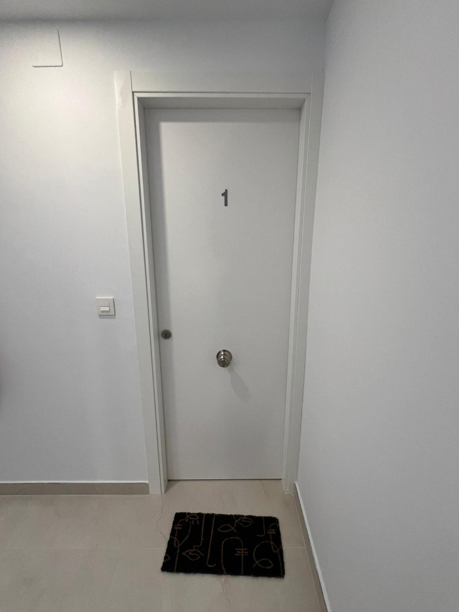 דירות Castellón de la Plana White House מראה חיצוני תמונה