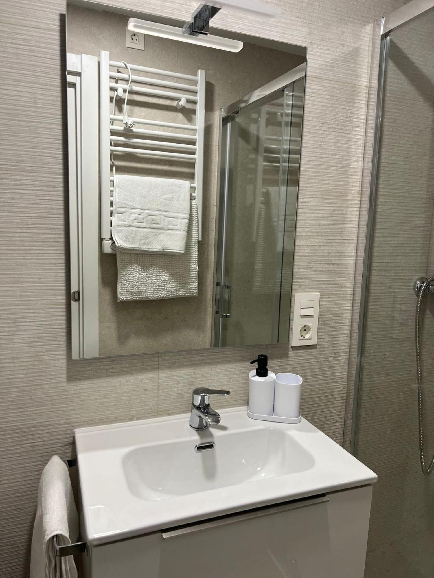 דירות Castellón de la Plana White House מראה חיצוני תמונה