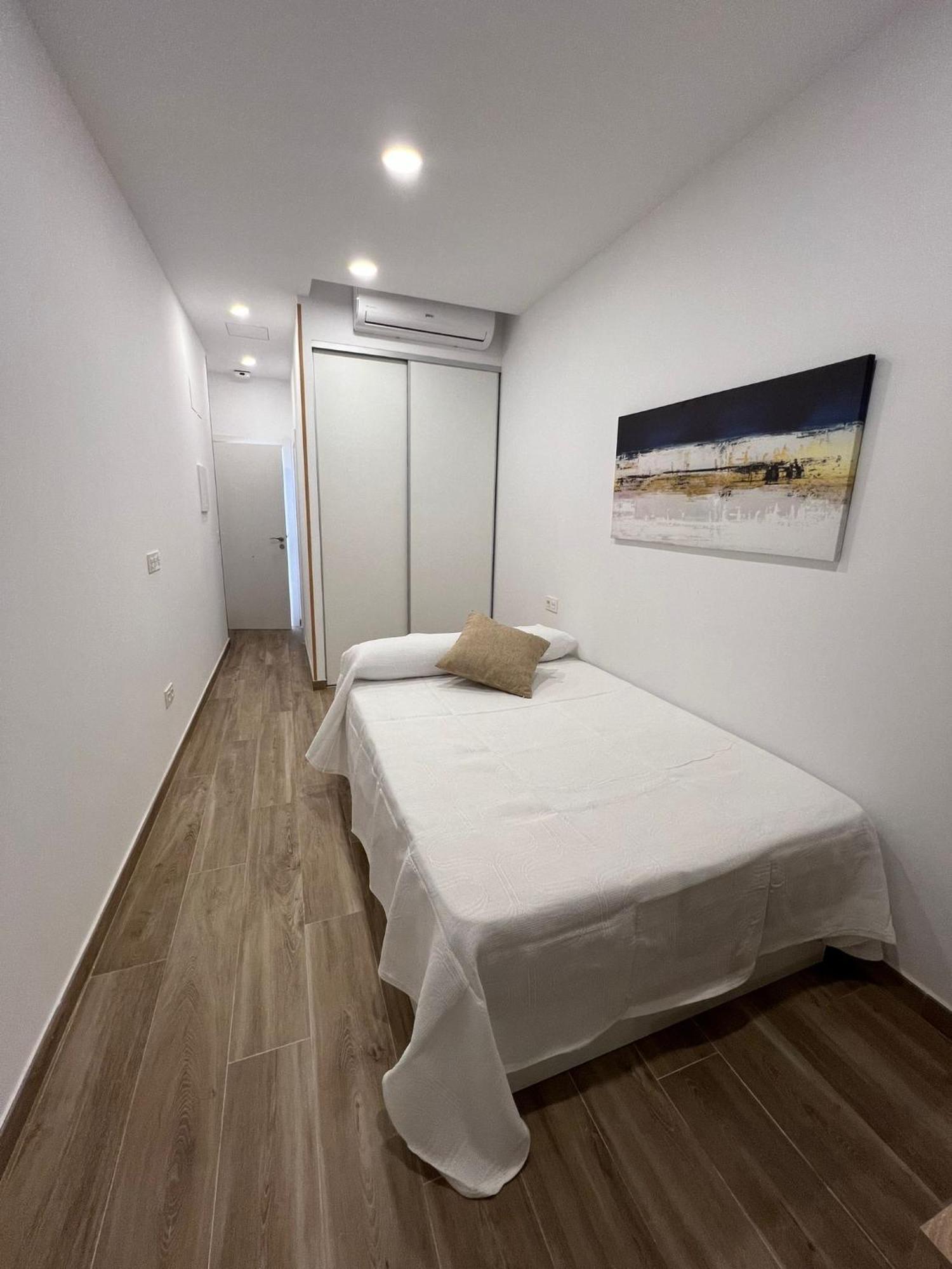 דירות Castellón de la Plana White House מראה חיצוני תמונה